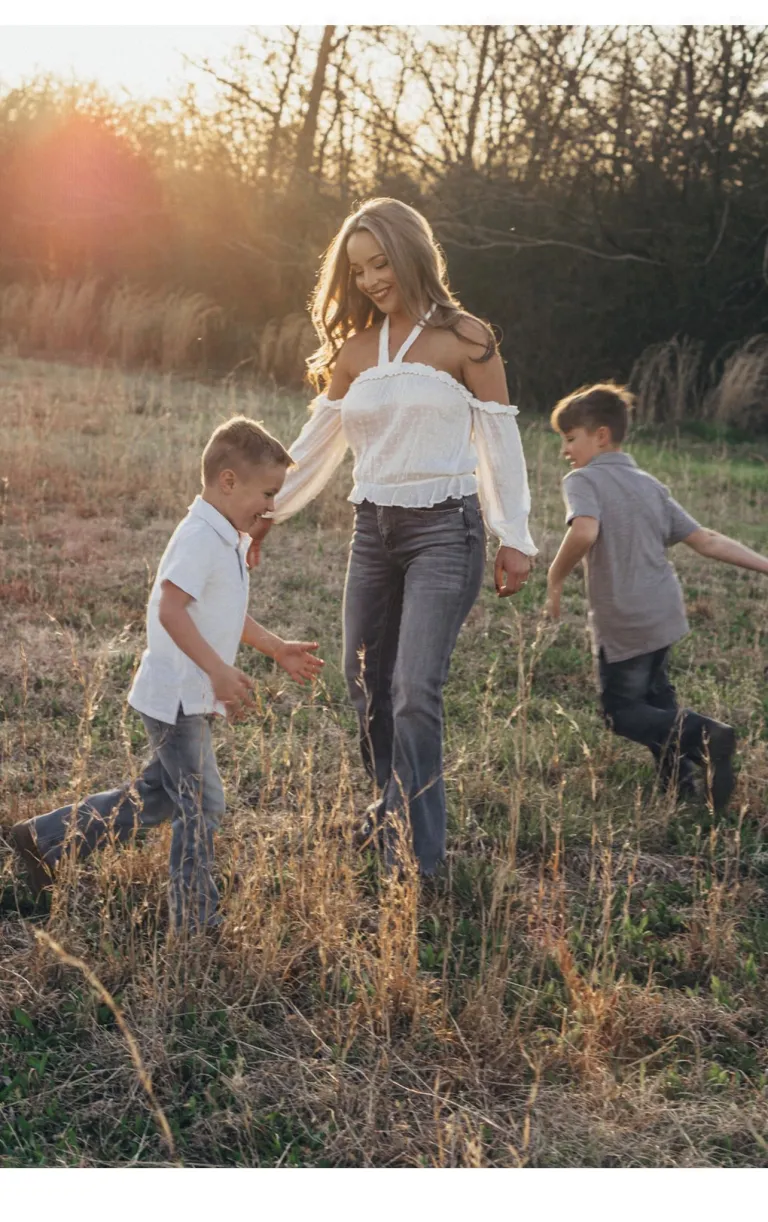 Ashley Lojuk Ashley Lojuk